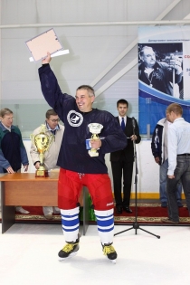 Хоккейный турнир 2012 года на Кубок СК «Ледовая арена»