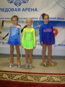 Юные костромские фигуристки