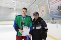 16.05.2015 - «Лучший нападающий» – Роман Любимов (ХК «Скала»)